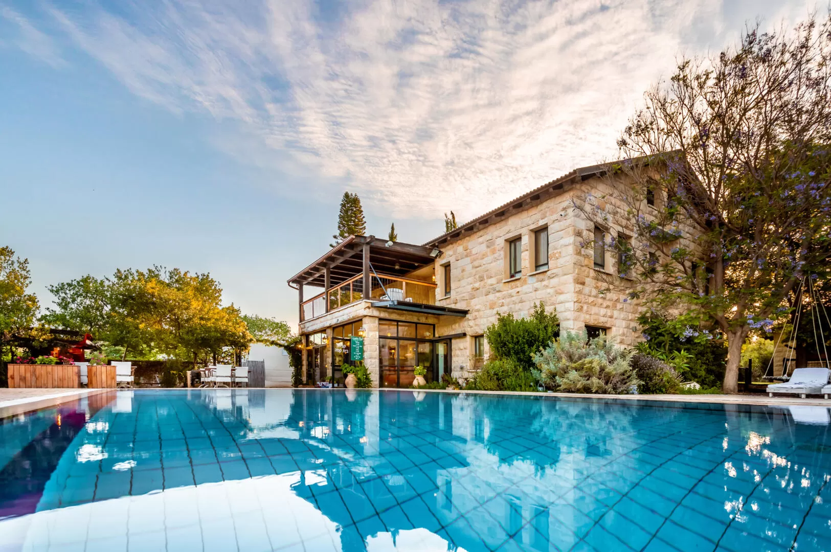 Grand Vista, Kfar Yuval