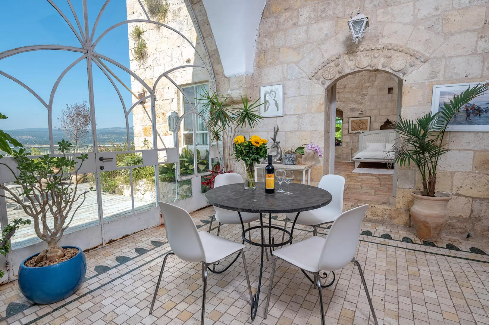Hatira | Bahof Hacarmel, Kerem Maharal