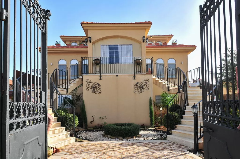 Villa Zahavi, Kfar Shamai