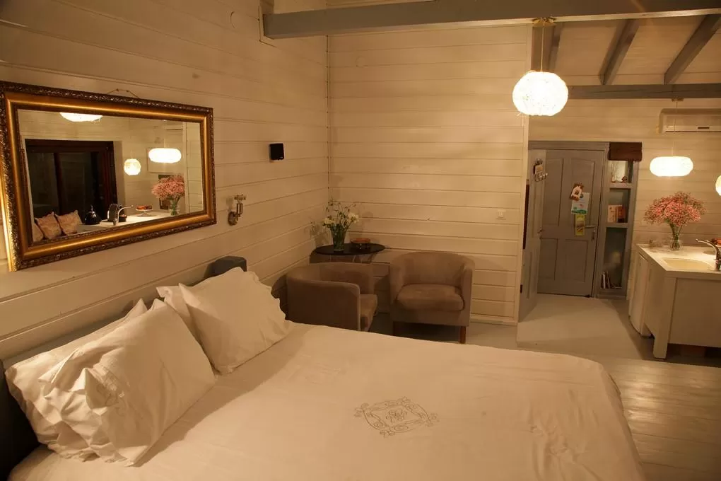 Ilay Suite, Ramot