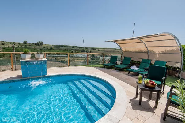 Chalomot Lapaz-couples only - Nof Carmim