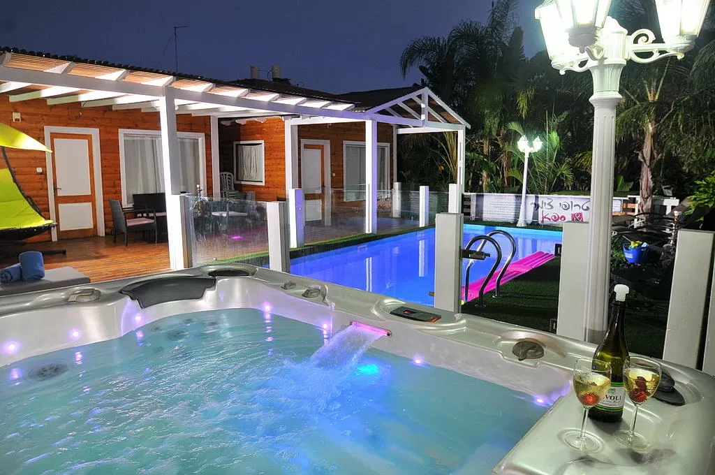 Tropi Zimmer Spa, Shazor