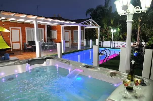 Tropi Zimmer Spa, Shazor