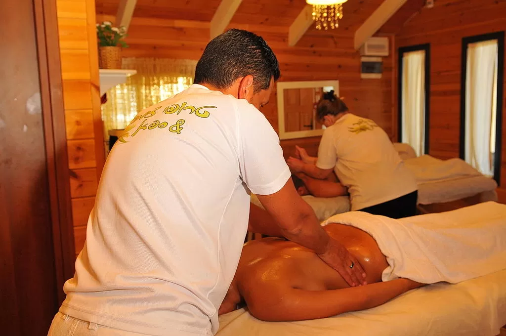 Tropi Zimmer Spa, Shazor