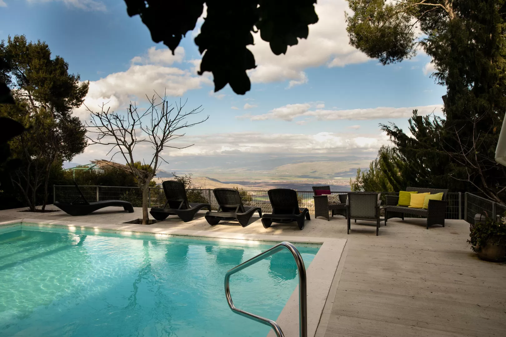 There is a crazy view here that extends to the snowy Hermon - Villa View, Amoka, Upper Galilee