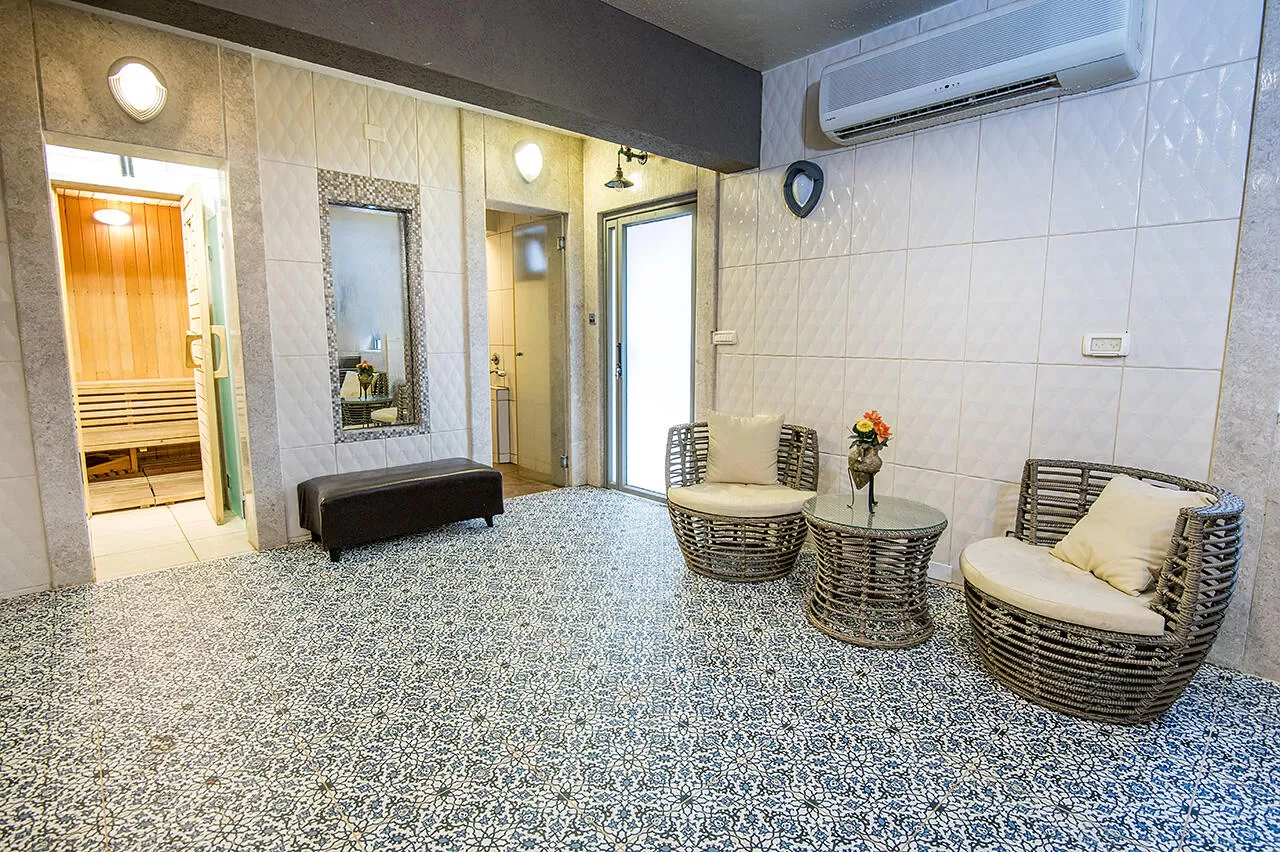 At the entrance to the spa of the Japanese unit there is a cozy lobby with seating areas - Ahuzat Eden's, Had Nes, The Golan Heights and the Hermon