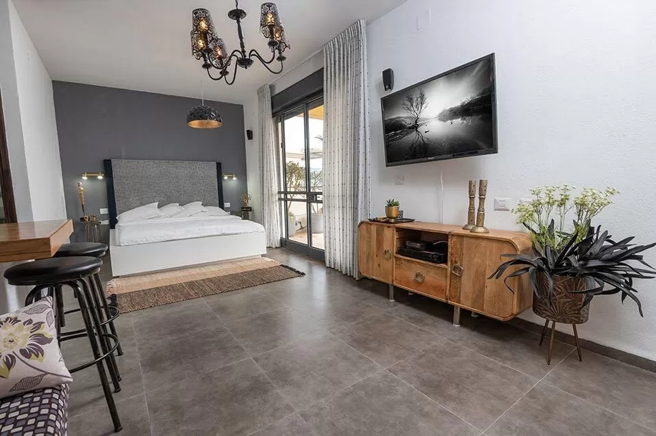 Designed suites with access to an adjoining balcony - Batchi, Manot, Western Galilee