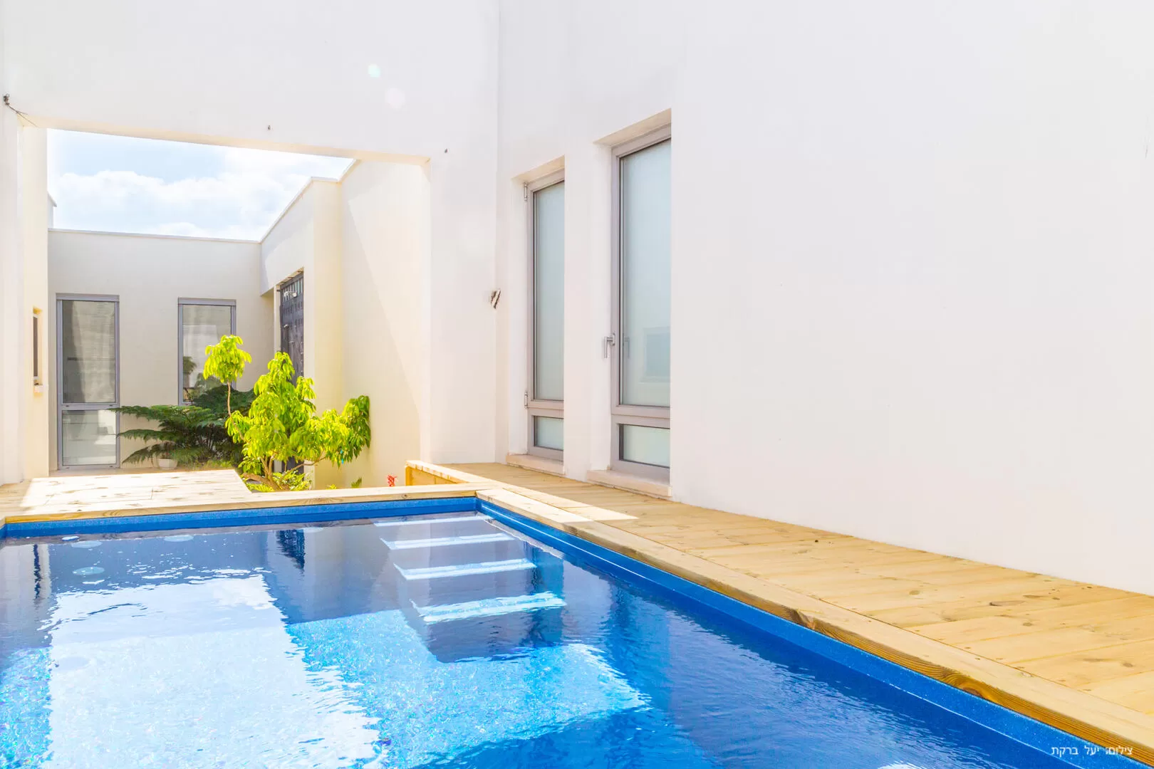 The second pool is a heated pool with a size of 4.5x2 and a depth of 1.10 cm - Ahuzat Lev Hakarmel, Kerem Maharal, Carmel Beach