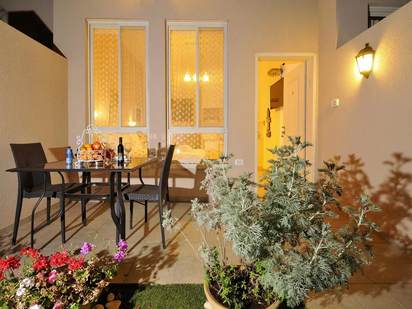 BaSadot B&B, Yavnal