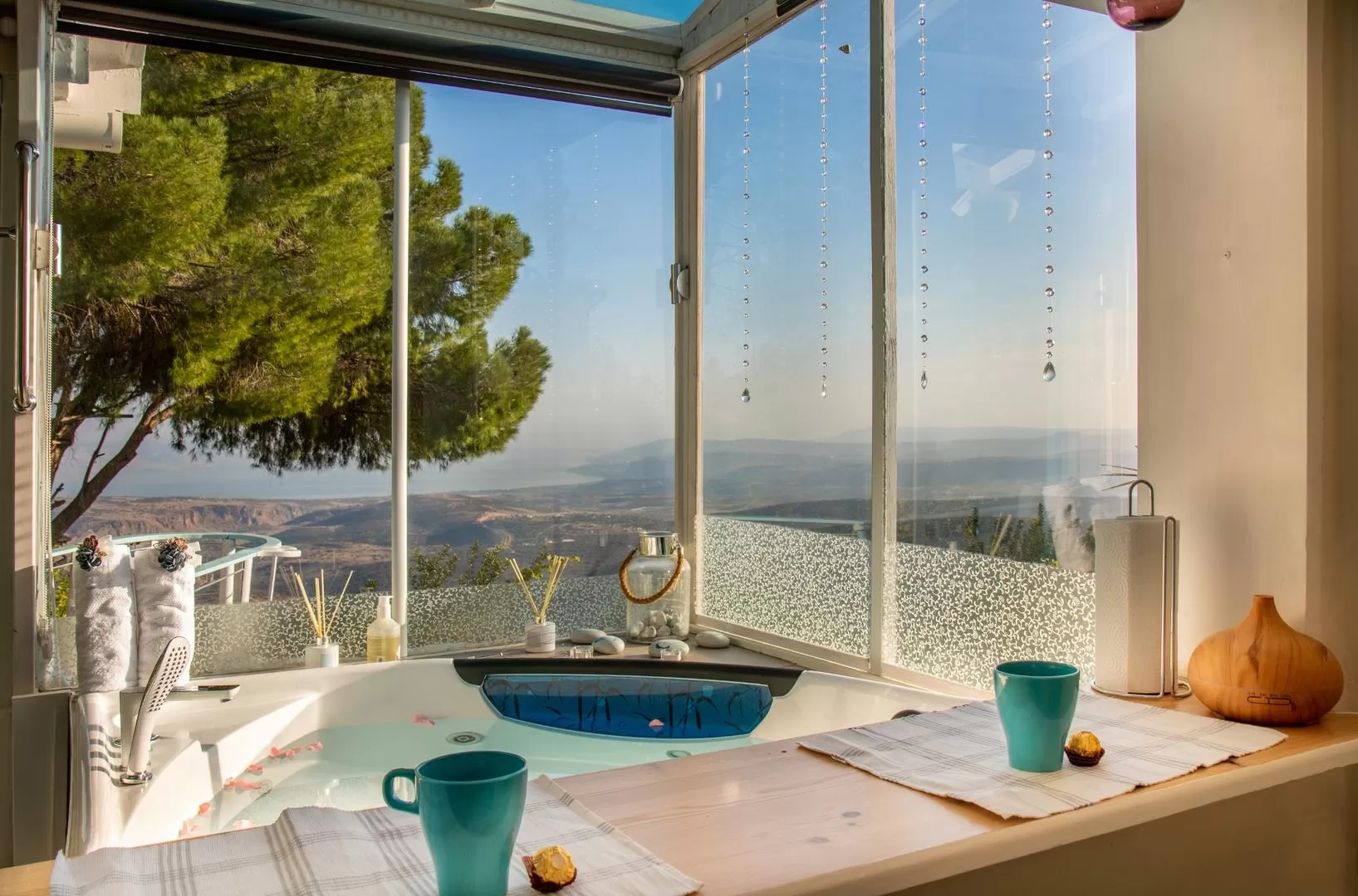 Michelle Suite Lavender, Amirim