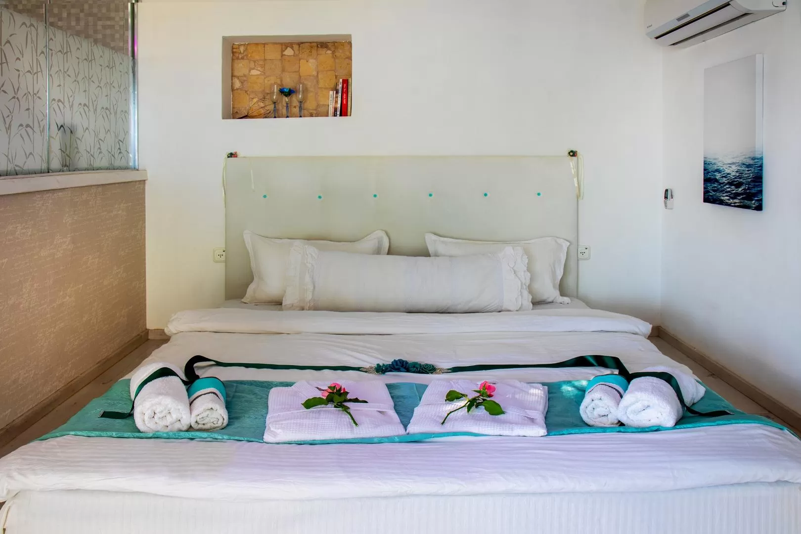 Michelle Suite Lavender, Amirim