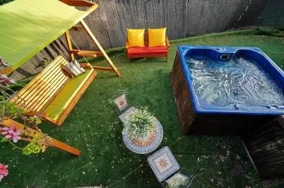 In the private yard of the Horesh suite there is a pampering spa jacuzzi - Villa Ahava Galilit, Amirim, Upper Galilee