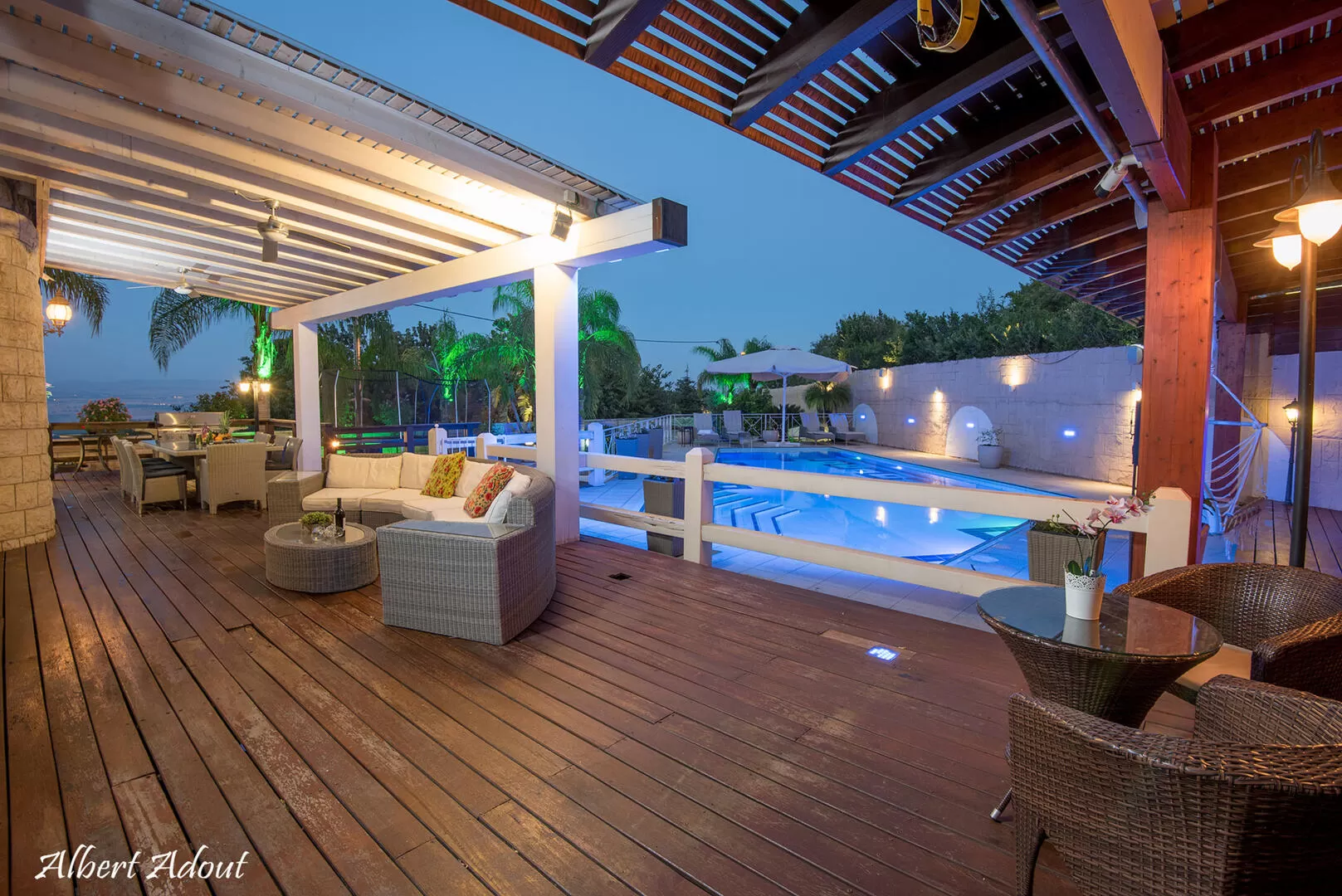 The Narcissus mansion has 7 bedrooms, five in the main building and another suite located at the pool level - Ahuzat HaNarkis 42, Rosh Pina, Upper Galilee