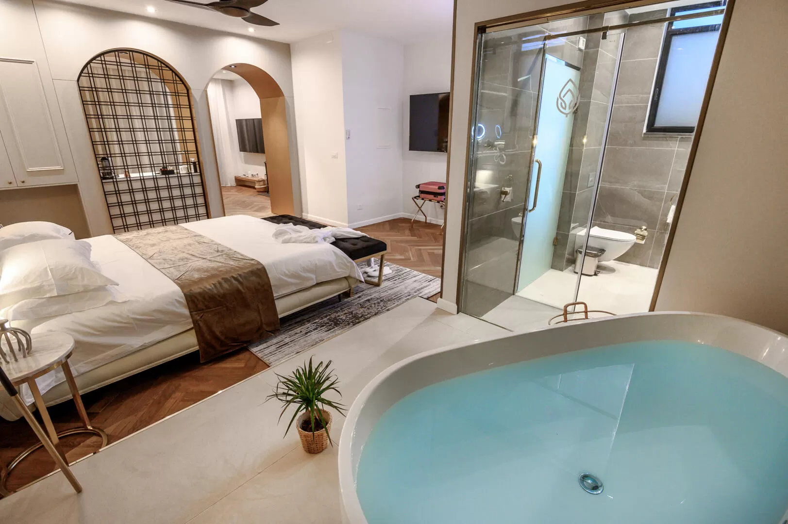 Two luxury suites in front of the wild nature - Alonala couples only, Kfar Varedim, Western Galilee