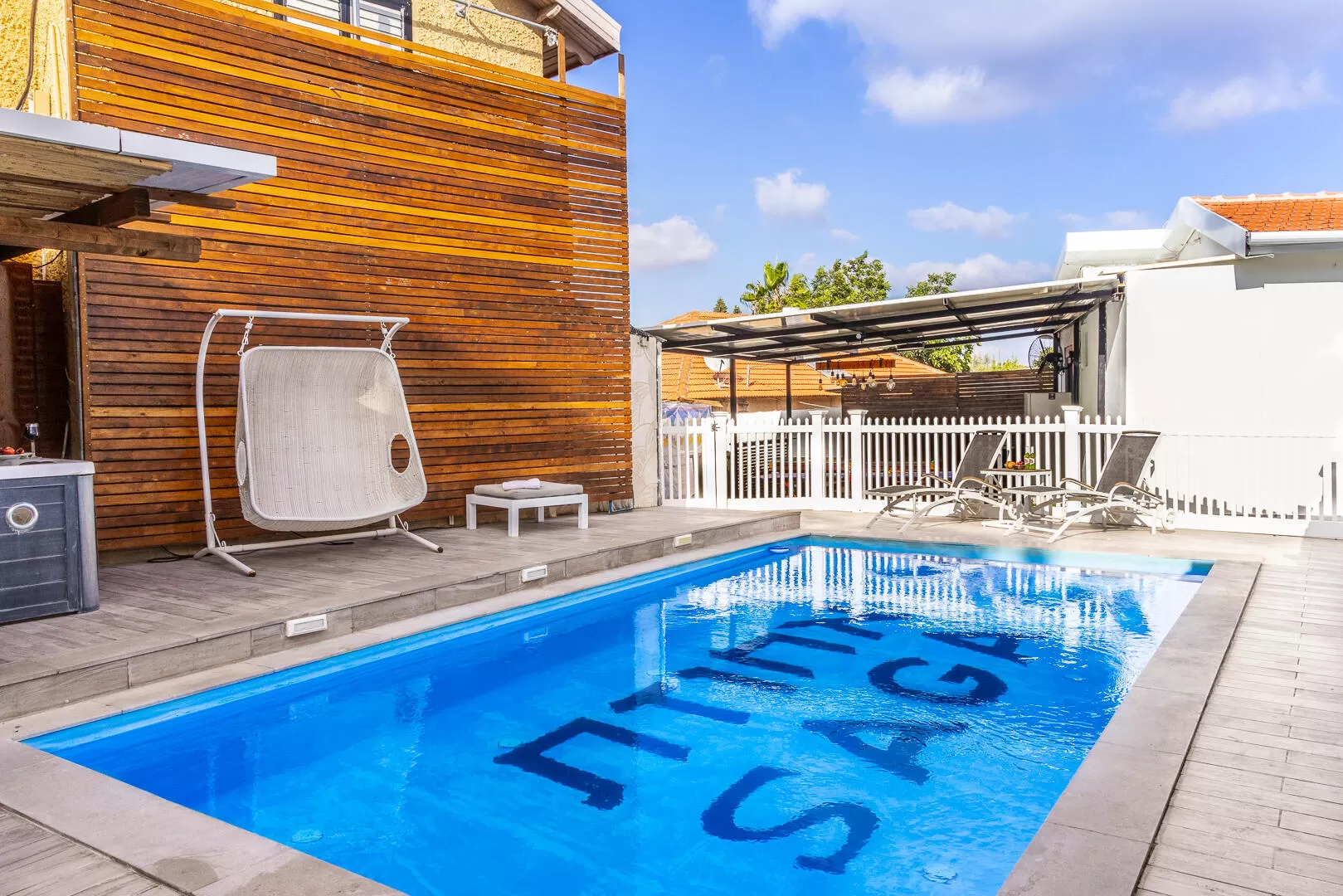 In Villa Sagit a pool is built and heated all year round - Shai's Villa, Even Menahem, Western Galilee