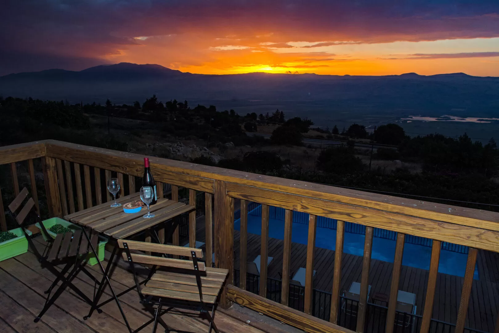 The mansion has seven guest rooms, three of which have private balconies with an open view. The rooms are for couples only - Ahuzat Naftali, Upper Galilee