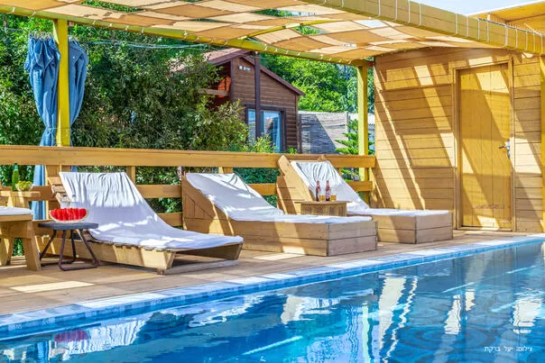 Pool for bathing in the season measuring 4x8 meters - Ha Ofek Hayarok, Zareit, Western Galilee