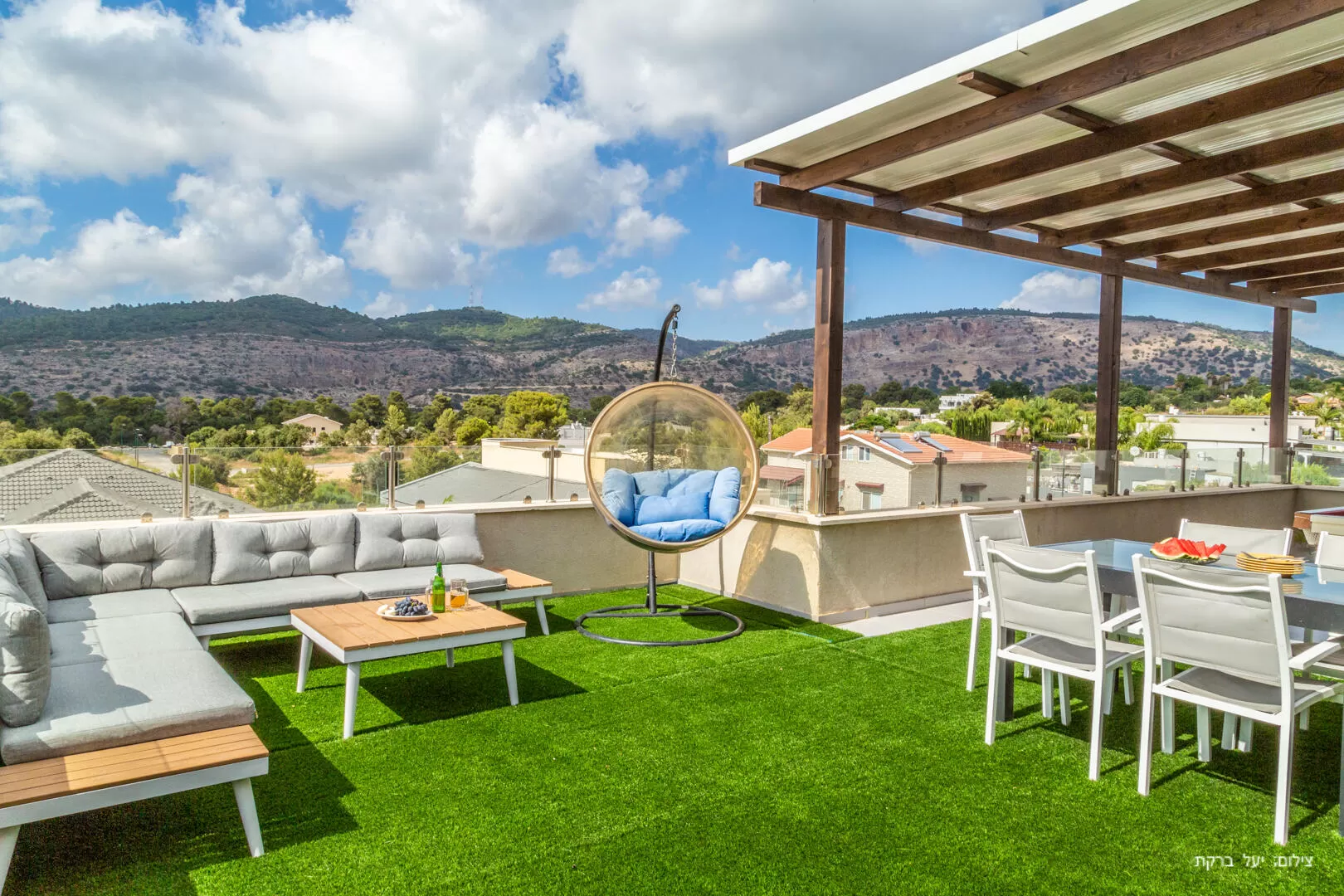 A large balcony overlooking a spectacular and panoramic view - Effendi Estate, Yaara, Western Galilee
