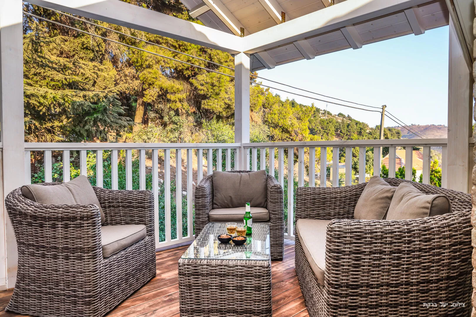 A pampering double retreat facing the view of the northern mountains - Ahava Suite couples only, Neve Ativ, The Golan Heights and the Hermon