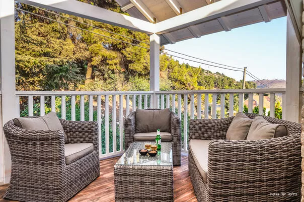 A pampering double retreat facing the view of the northern mountains - Ahava Suite couples only, Neve Ativ, The Golan Heights and the Hermon