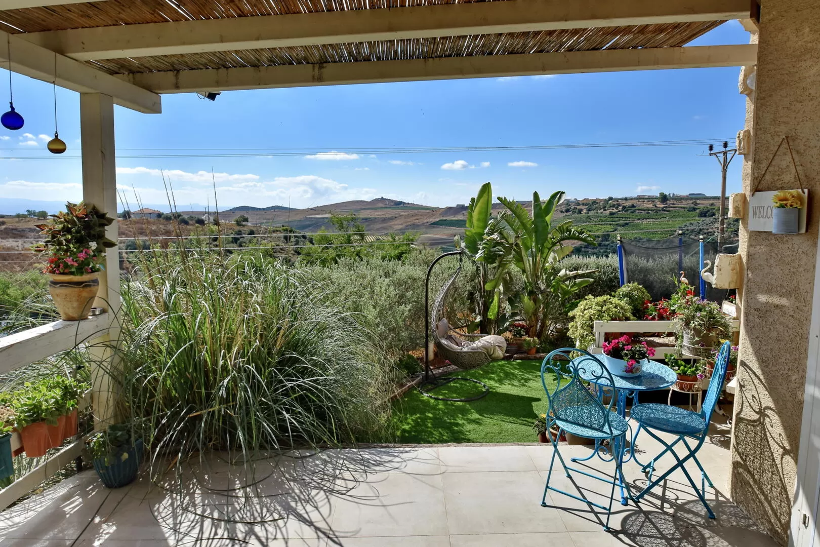 Villa Luzon, Kerem Ben Zamra