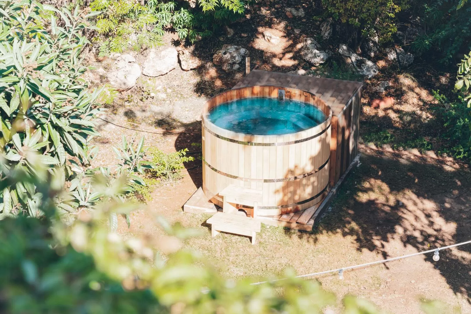 Hot tub is heated to about 40 degrees and is suitable for up to 7 people - Olea, Rosh Pina, Upper Galilee