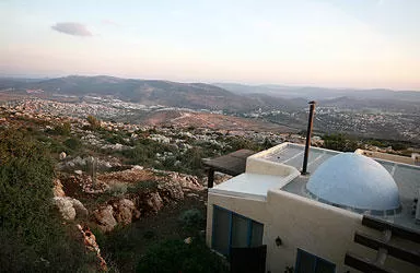 Darna Bagalil, lavon