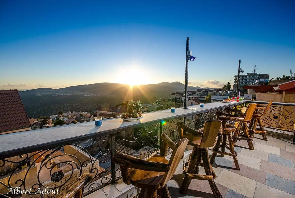 You can watch the sunset and feel the unique atmosphere of Safed - Villa Andrea, Safed, Upper Galilee