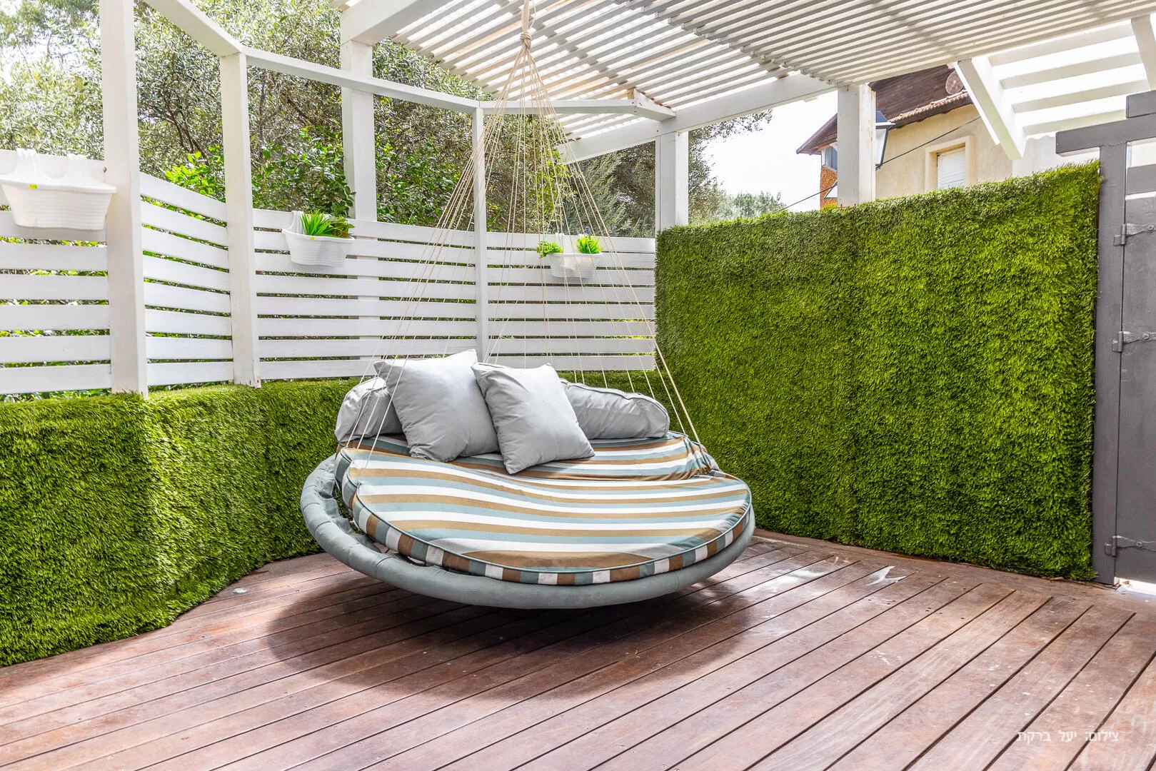 A special round hammock - Dreamer Suite couples only, Rosh Pina, Upper Galilee
