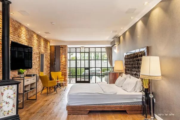 The suite is an open space of precise design with high level facilities - Dreamer Suite couples only, Rosh Pina, Upper Galilee
