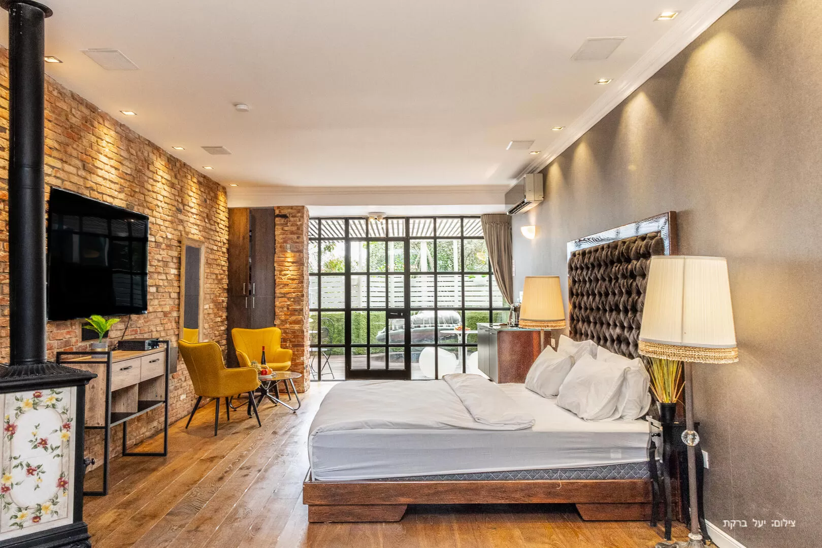 The suite is an open space of precise design with high level facilities - Dreamer Suite couples only, Rosh Pina, Upper Galilee