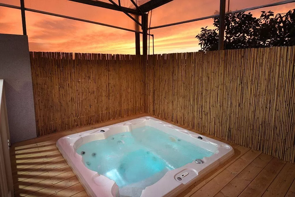 Pampering spa jacuzzi and hot sunsets - Osher Suite, Avdo, Western Galilee
