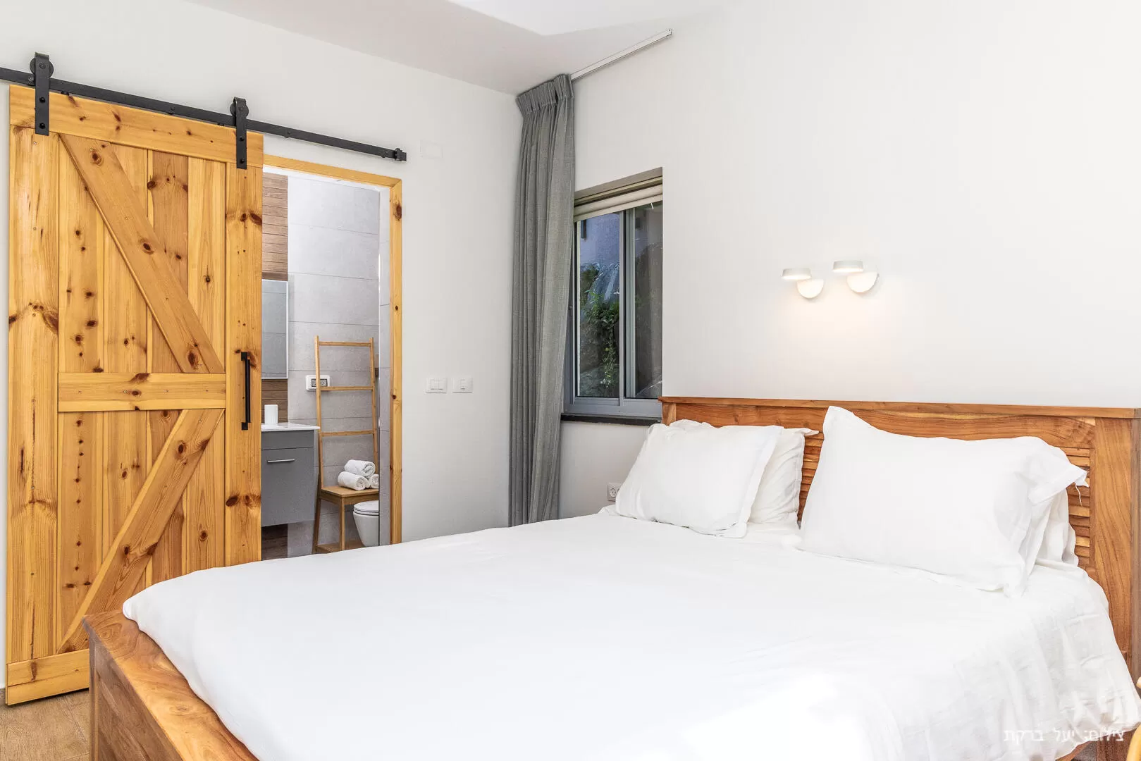 The B&B has three double bedrooms - Zimmer Boutique Harimon, Maale Gamla, The Golan Heights and the Hermon