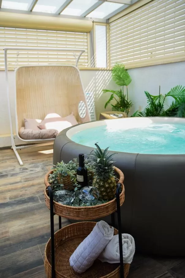Outdoor complex with a pampering jacuzzi - Shik's, Mishmar Jordan, Upper Galilee