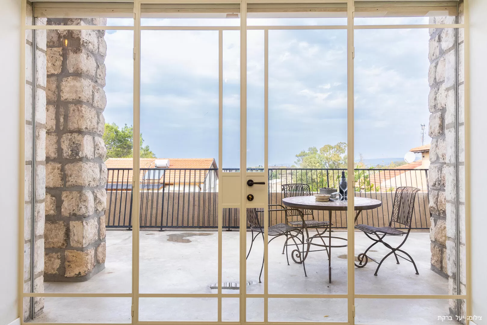 A charming holiday apartment suitable for up to 4 guests, overlooking the sea view - Atzel Tali, Hof Habonim, Carmel Beach