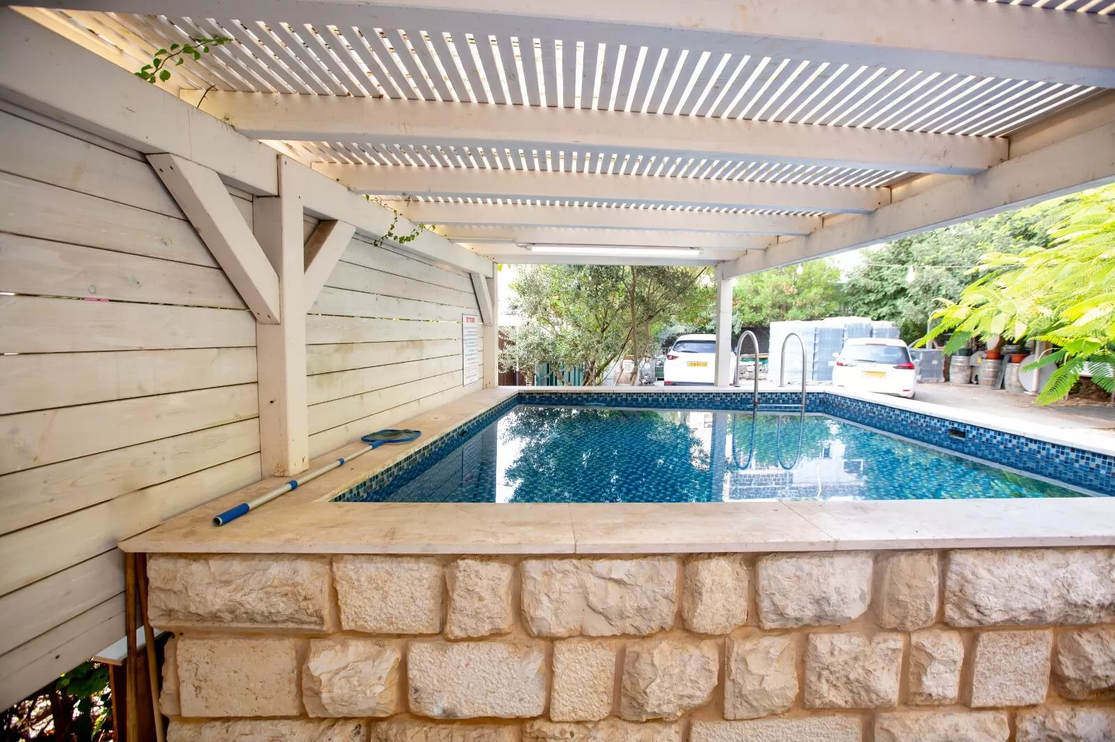 Heated and shared plunge pool in the outdoor complex - Yakev Berniki, Tiberias, Sea of Galilee Area