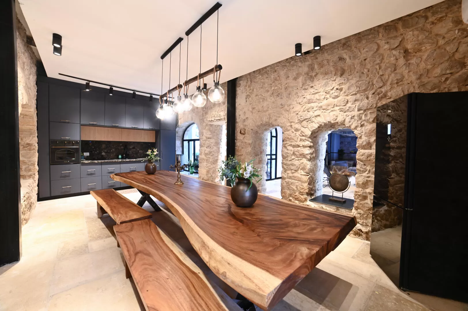 A unique villa with 4 suites for hosting up to 18 guests - Confita-Villa Batika, Safed, Upper Galilee