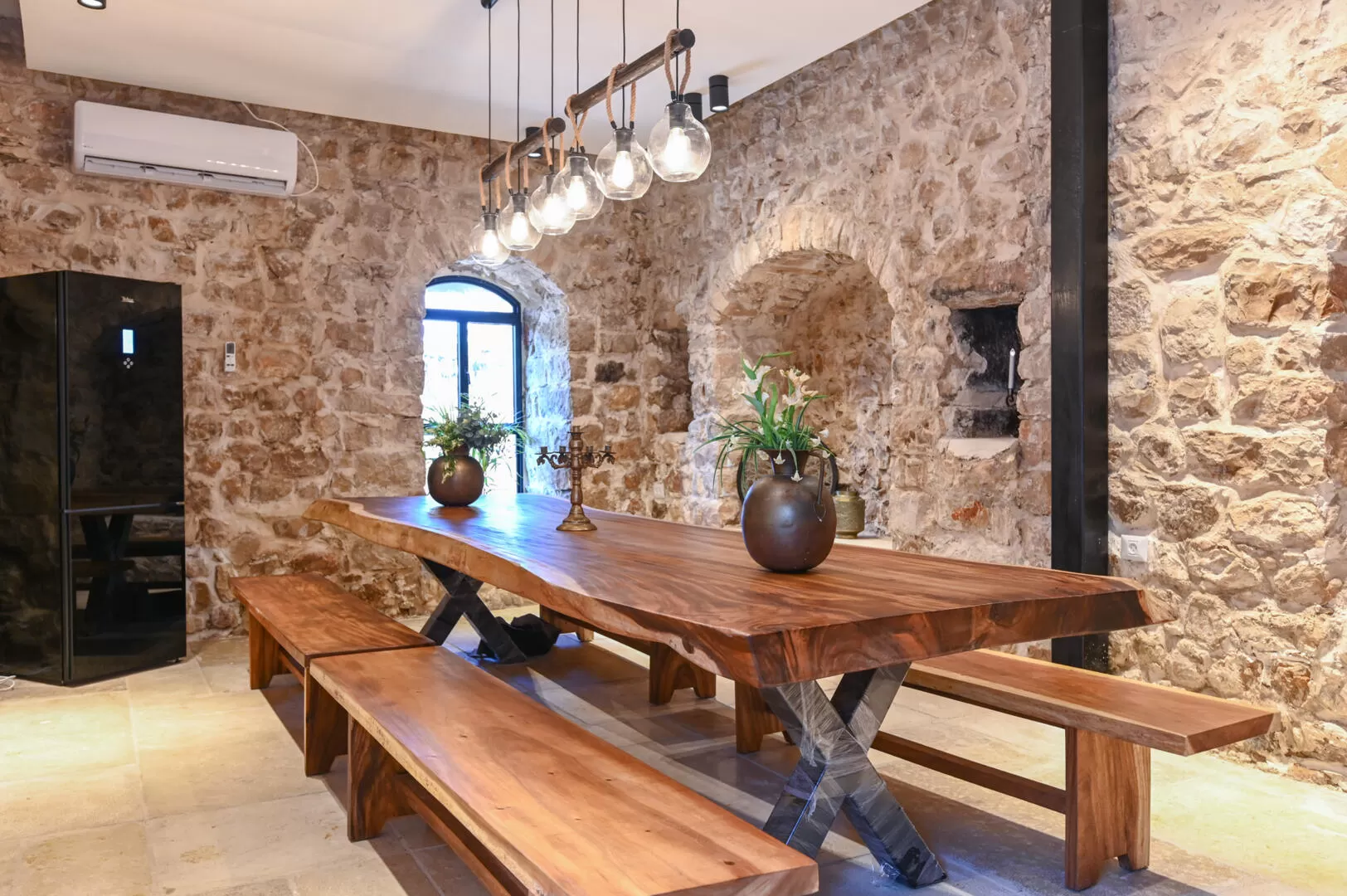 The impressive dining room space - Confita-Villa Batika, Safed, Upper Galilee