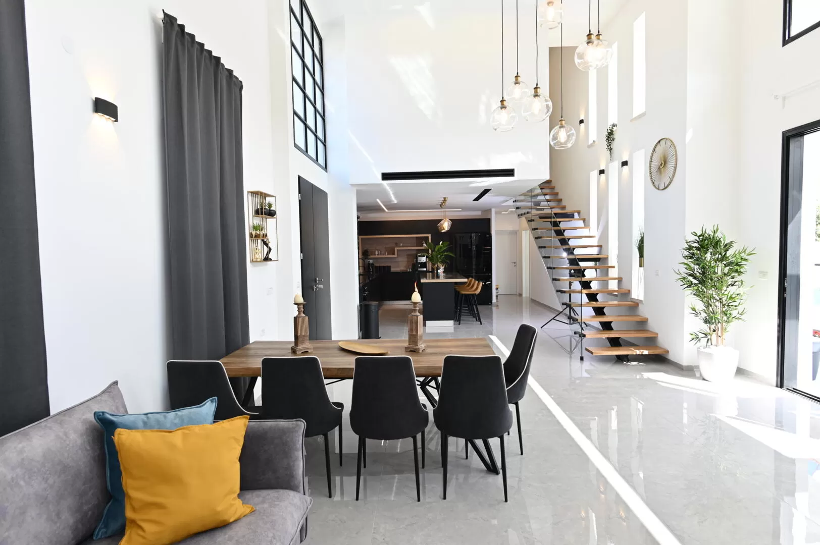 Lots of natural light washes the spaces - Villa La Vida, Migdal, Sea of Galilee Area