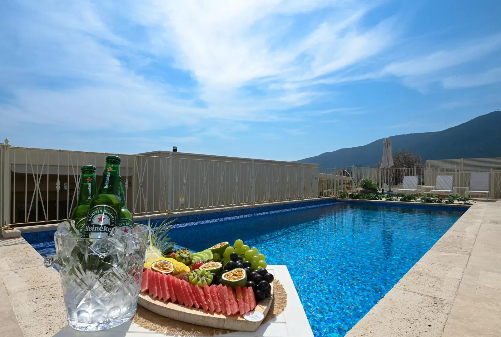 A luxurious complex of 4 accommodation suites with luxurious outdoor areas and an open view of Mount Miron - Peak Suites, Safsufa - Kfar Hoshan, Upper Galilee