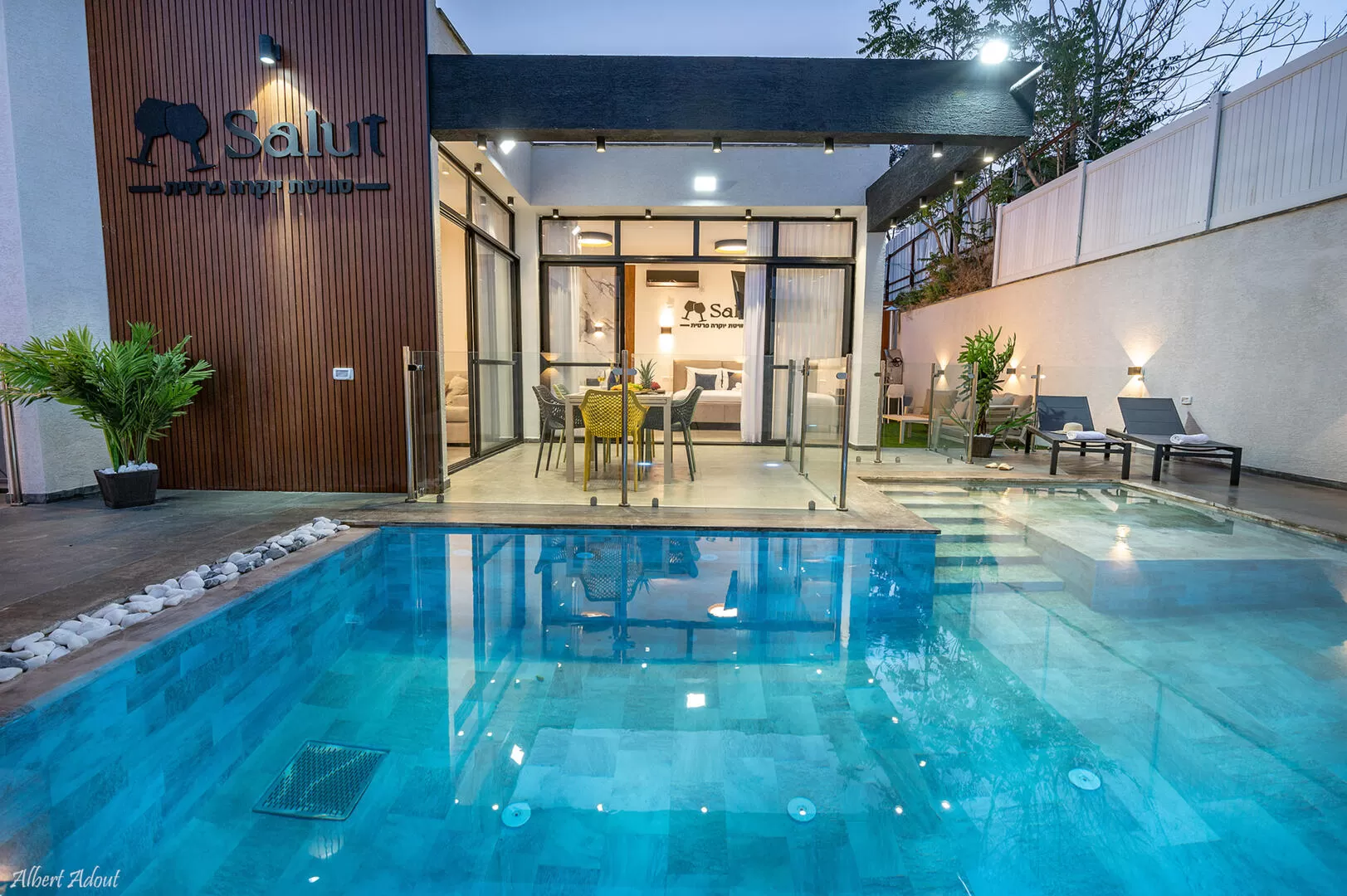 Salut Luxury Suite, Dalton
