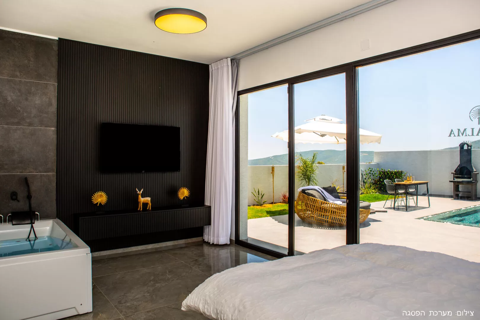 The space has a particularly pampering double jacuzzi - La Palma, Dalton, Upper Galilee