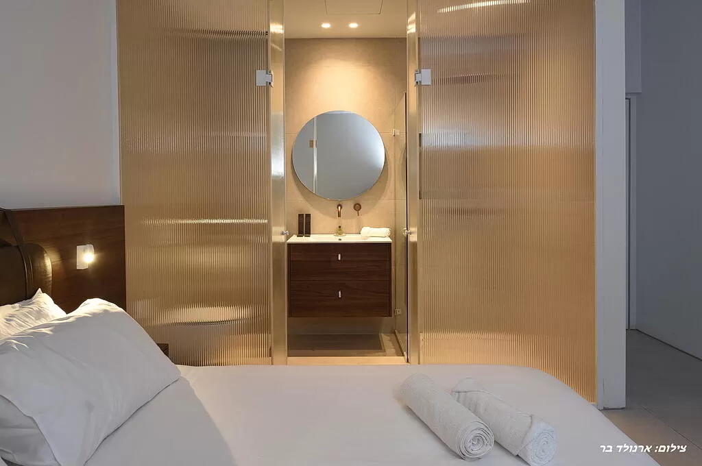 Four master bedrooms with en-suite bathrooms - Fjord Boutique, Upper Galilee