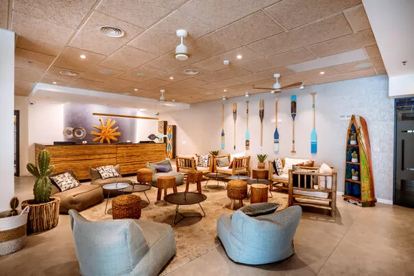 The complex has a pampering lobby with seating areas - Almogim Condos, Eilat, Arava