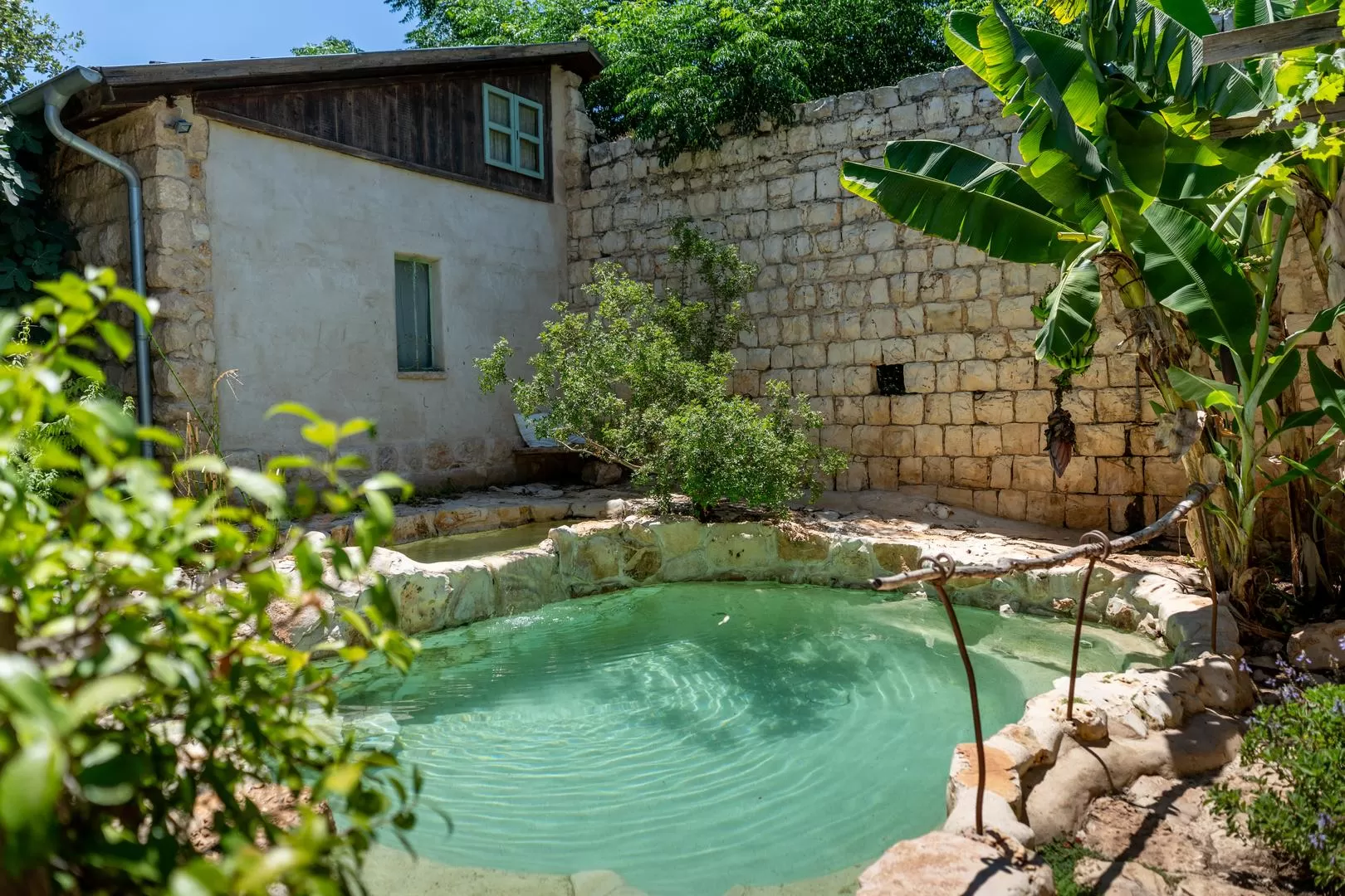 אתר נופש עם בריכה פרטית בצפון, אילניה - חמדתיה