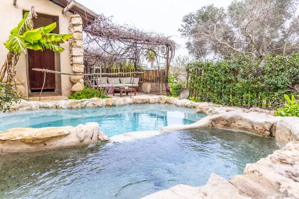 צימרים ברגע האחרון | בדקה ה-90 בגליל תחתון - ההמלצות שלנו לשנת 2026 - חמדתיה