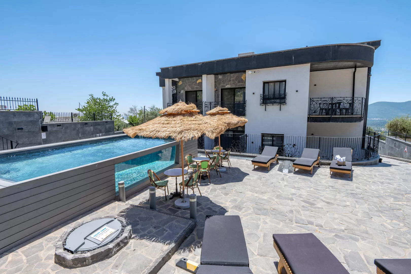 סוויטה עם בריכה במתחם בצפון - ססיה Cesia, סוויטה בצפון, ביריה, גליל עליון