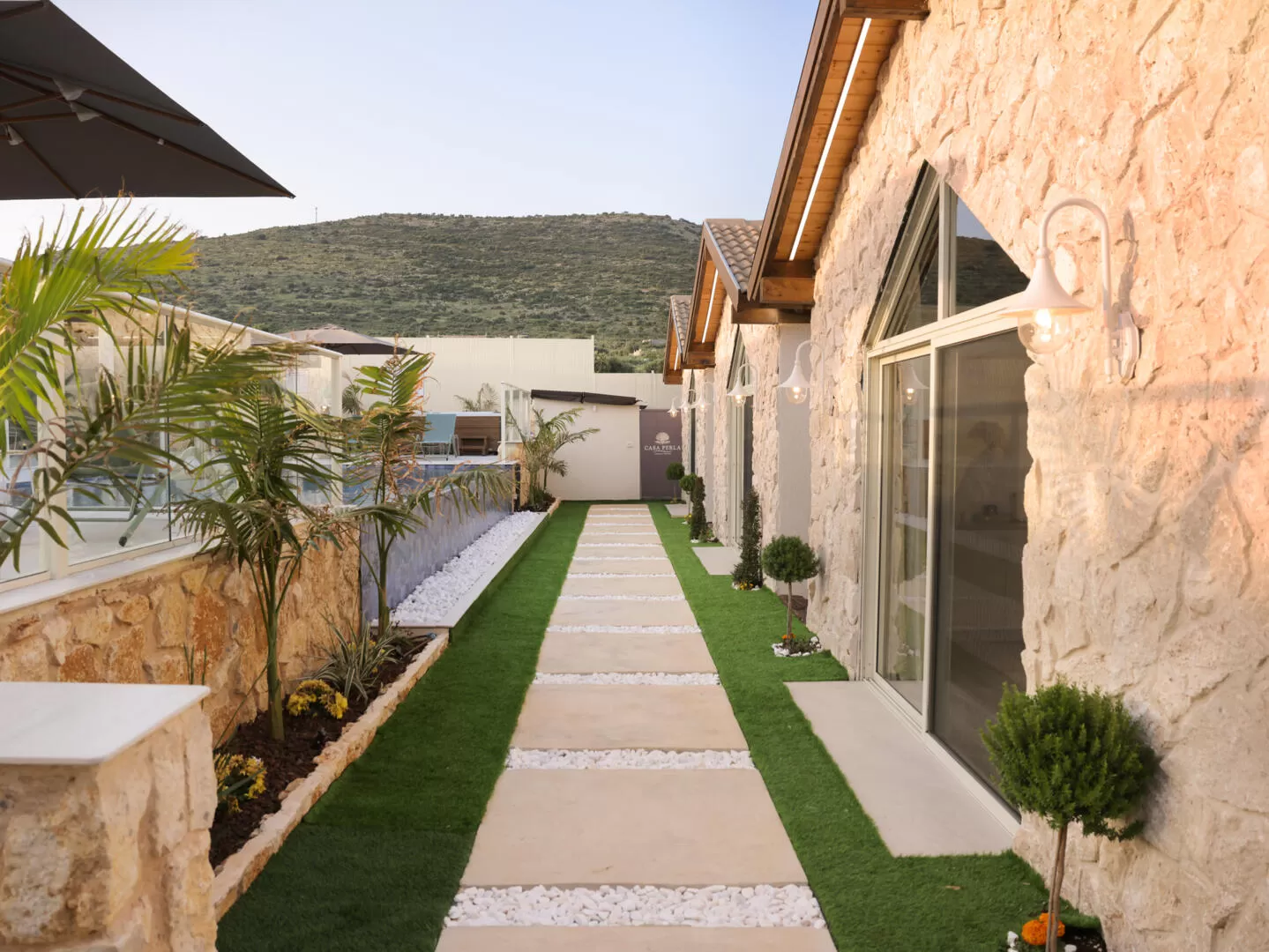 אתר נופש עם בריכה פרטית בצפון - קאסה פרלה - casa perla, אתר נופש בצפון, מע'אר, גליל תחתון