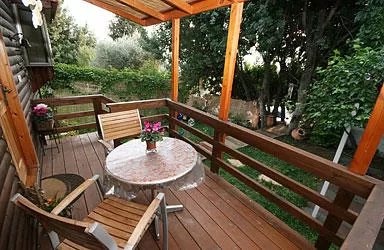 Tslilei Haharouv, Oshrat