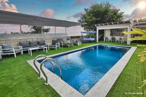 A common pool for the suites to bathe in the season - Francine, Ein Ya'akov, Western Galilee